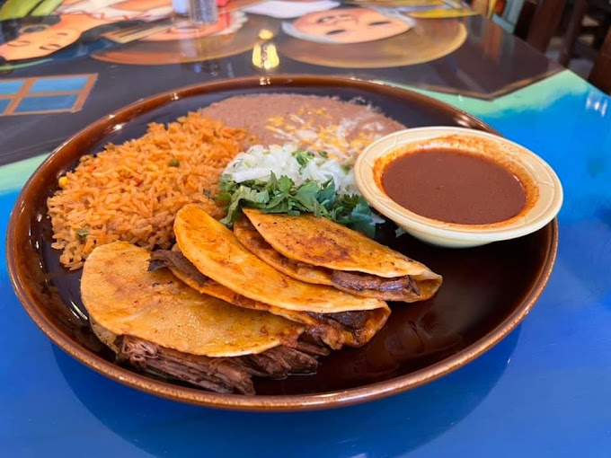 Page Az Restaurant - El Tapitio